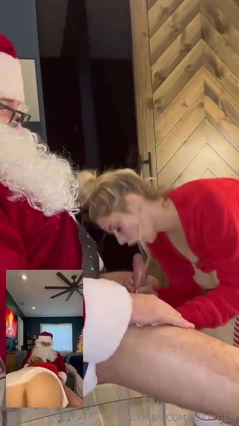 Flirtygem tattooed gives that sucking and sits on the boy's cock