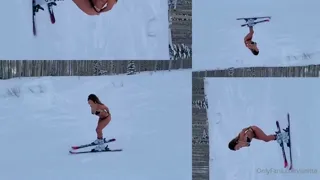 Preview of Anitta released a privacy for free, panties, sliding in the snow full of desire