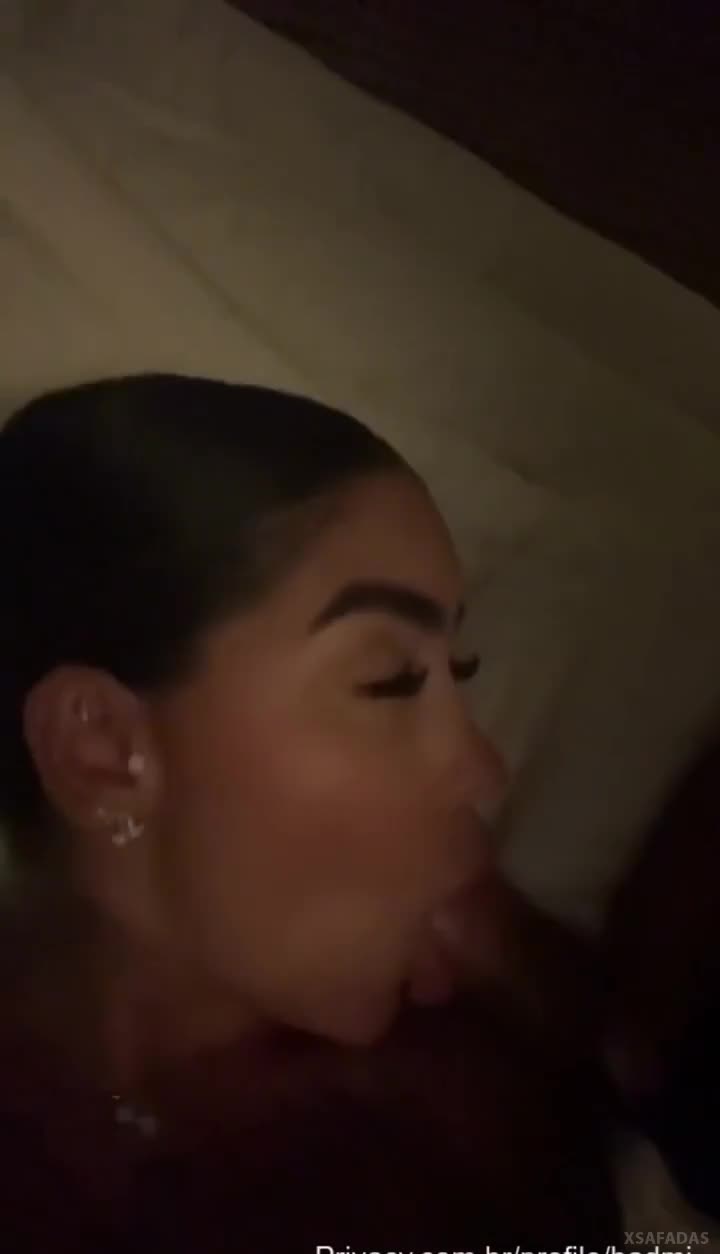 Potant videos that rolled on the internet with the naughty funkeira giving that suck!