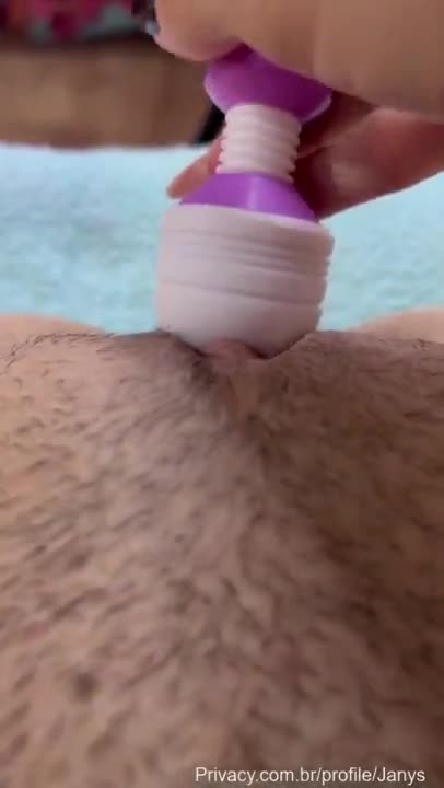 Videos from Jany Lavigne using a vibrator in his hairy little pitch.