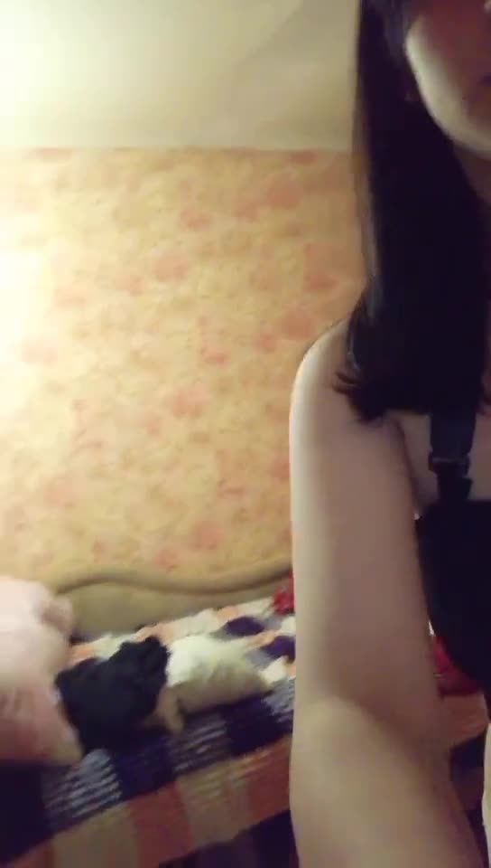 Single and beautiful girl wanting to find someone to have fun without commitment